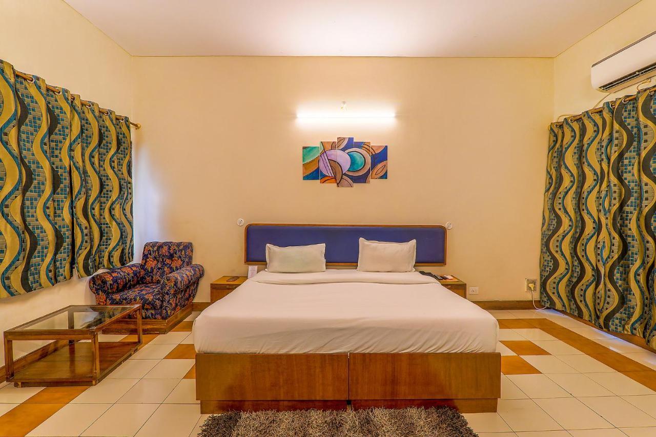 Hotel Executive Hasanganj Buitenkant foto