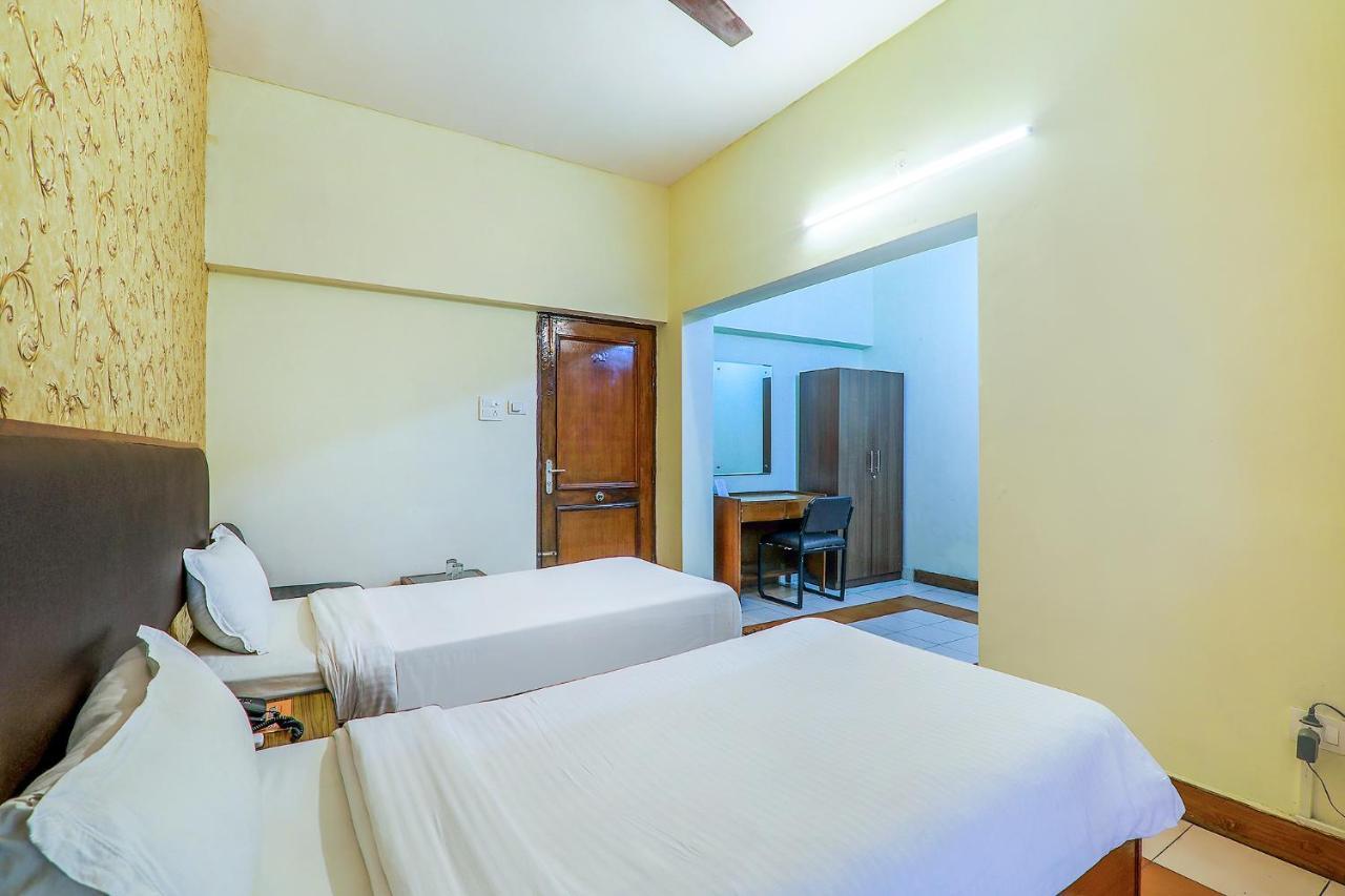 Hotel Executive Hasanganj Buitenkant foto