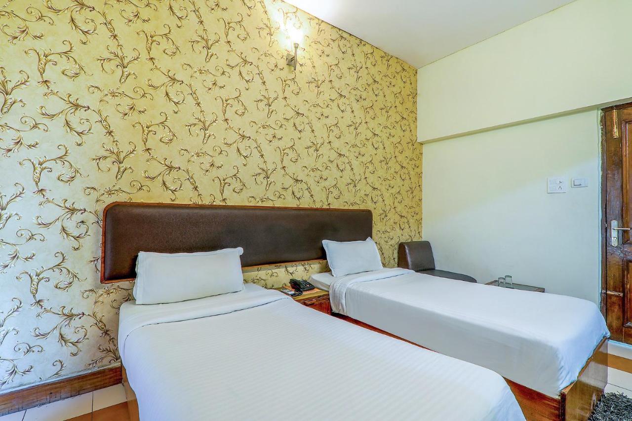 Hotel Executive Hasanganj Buitenkant foto