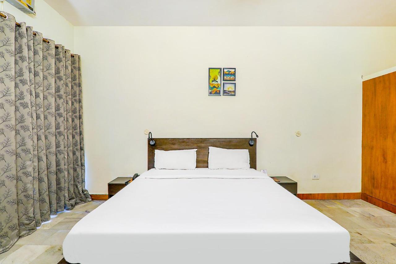 Hotel Executive Hasanganj Buitenkant foto
