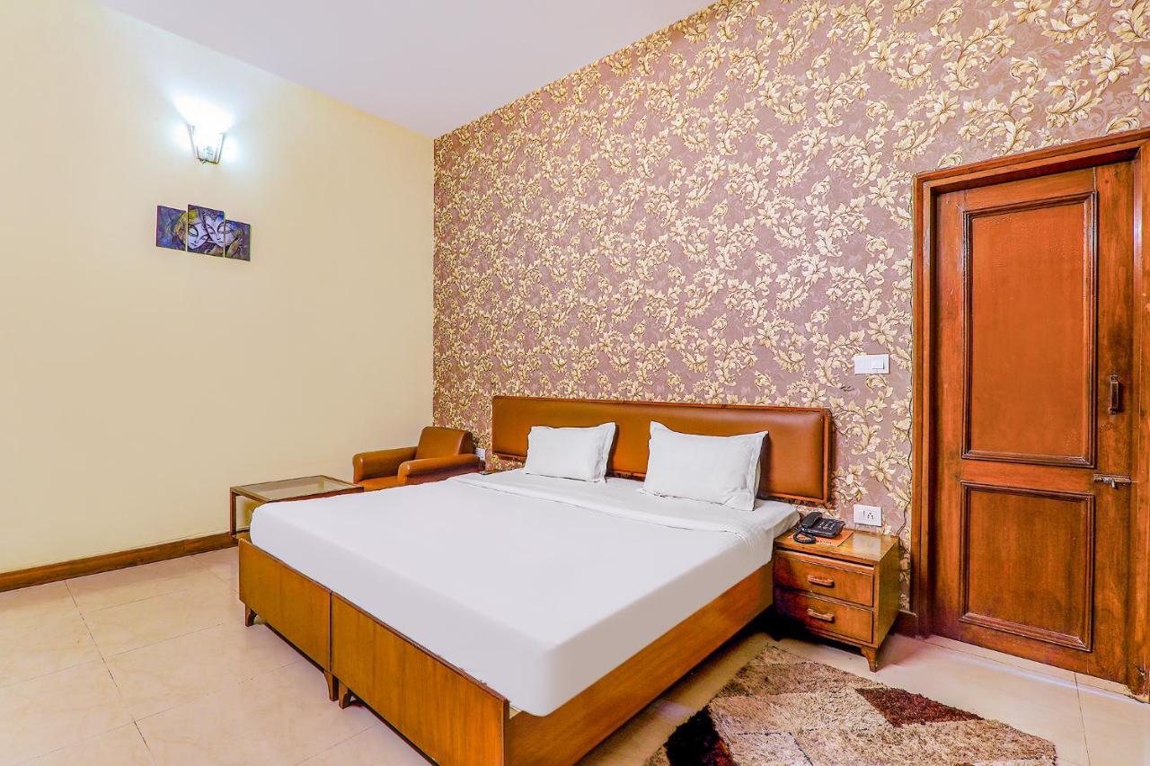 Hotel Executive Hasanganj Buitenkant foto