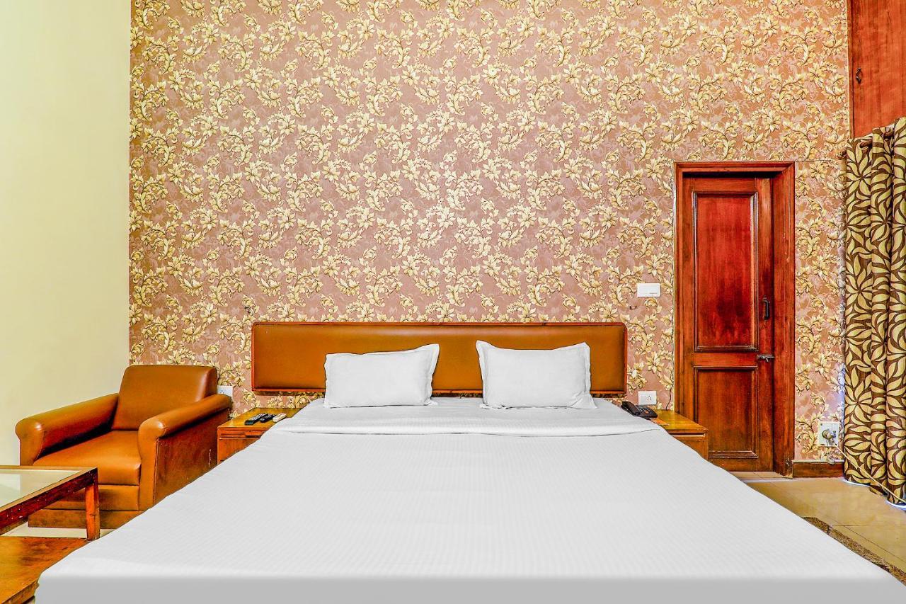 Hotel Executive Hasanganj Buitenkant foto